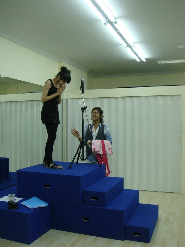 สวยสง่าดุจนางพญา กับสถาบันสอนศิลปะการเต้นและบุคคลิกภาพ Center Satge  รูปที่ 7