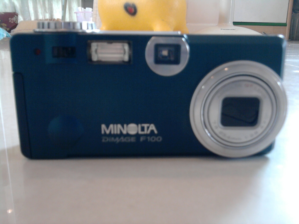 ขายกล้อง MINOLTA F100 กล้องในตำนาน สภาพใช้งานได้ รูปที่ 1
