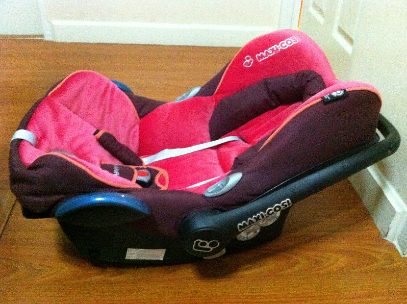 ขาย car seat ยี่ห้อ MAXI-COSI รุ่น CabrioFix สีชมพู (แบบกระเช้า) สภาพใหม่สุดๆ ซื้อไว้แต่ยังไม่ได้ใช้งาน รูปที่ 1