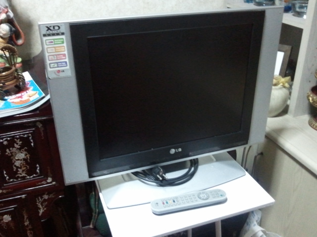 ขาย ทีวี LG LCD 20นิ้ว RT-20LZ50 ขายถูก รูปที่ 1