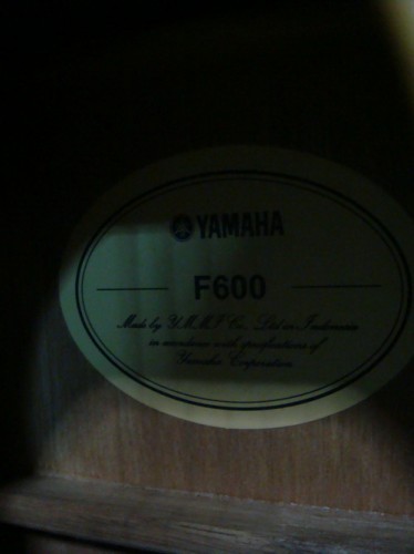 ขายกีต้าร์ Yamaha F600 รูปที่ 5