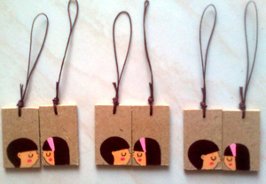 พวงกุญแจไม้อัดเพ้นท์ เพ้นท์อักษรตามสั่ง ขายปลีกส่ง สินค้า handmade แนวน่ารักถูกใจวัยรุ่นวัยรุ่นวัยเรียนและวัยทำงาน รูปที่ 4