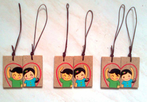พวงกุญแจไม้อัดเพ้นท์ เพ้นท์อักษรตามสั่ง ขายปลีกส่ง สินค้า handmade แนวน่ารักถูกใจวัยรุ่นวัยรุ่นวัยเรียนและวัยทำงาน รูปที่ 5