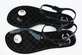 รองเท้าแตะ Chanel รัดส้นสีครีม สีดำ น่ารักมากๆค่ะ สินค้าสวย คุณภาพดี รับรองค่ะ เป็นของใหม่พร้อมส่งค่ะ