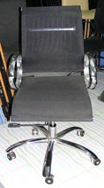 เก้าอี้ผู้บริหารพนักสูงมือสองราคาตัวละ 3,200 บาท