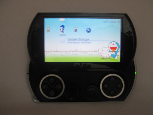 ขาย PSP GO สีดำ รูปที่ 3