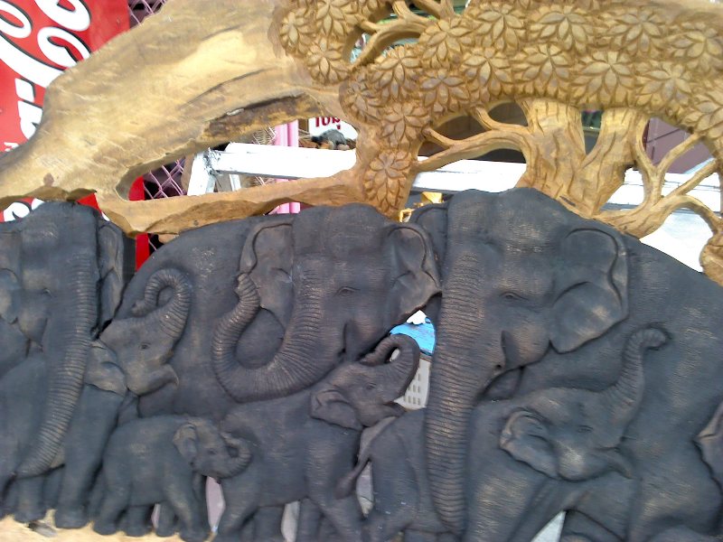 Sale! Teak wood carving of elephant in good condition. รูปที่ 5