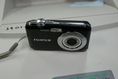 ขายด่วน กล้องดิจิตอล ความละเอียด 14 M ยี่ห้อ FUJIFILM รุ่น Finepix JV200 ถ่ายวีดีโอ ระดับ HD 1280