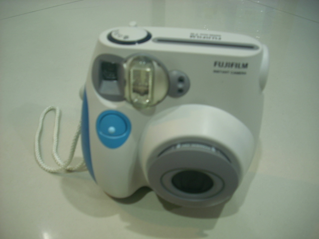 ขายกล้องโพลารอยด์ (Polaroid)มือสอง รูปที่ 1