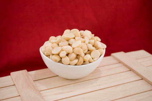 Raw Macadamia Halves and Pieces (10 Pound case) รูปที่ 2