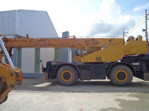 รถเครน 4 ล้อ TADANO รุ่นTR250M-4 ปี 1988 นำเข้าจากประเทศญี่ปุ่น รูปที่ 3