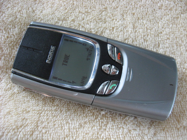 ขาย Nokia 8850 body แท้ Finland พร้อมแท่น และ ที่ชาร์ตแท้ รูปที่ 1