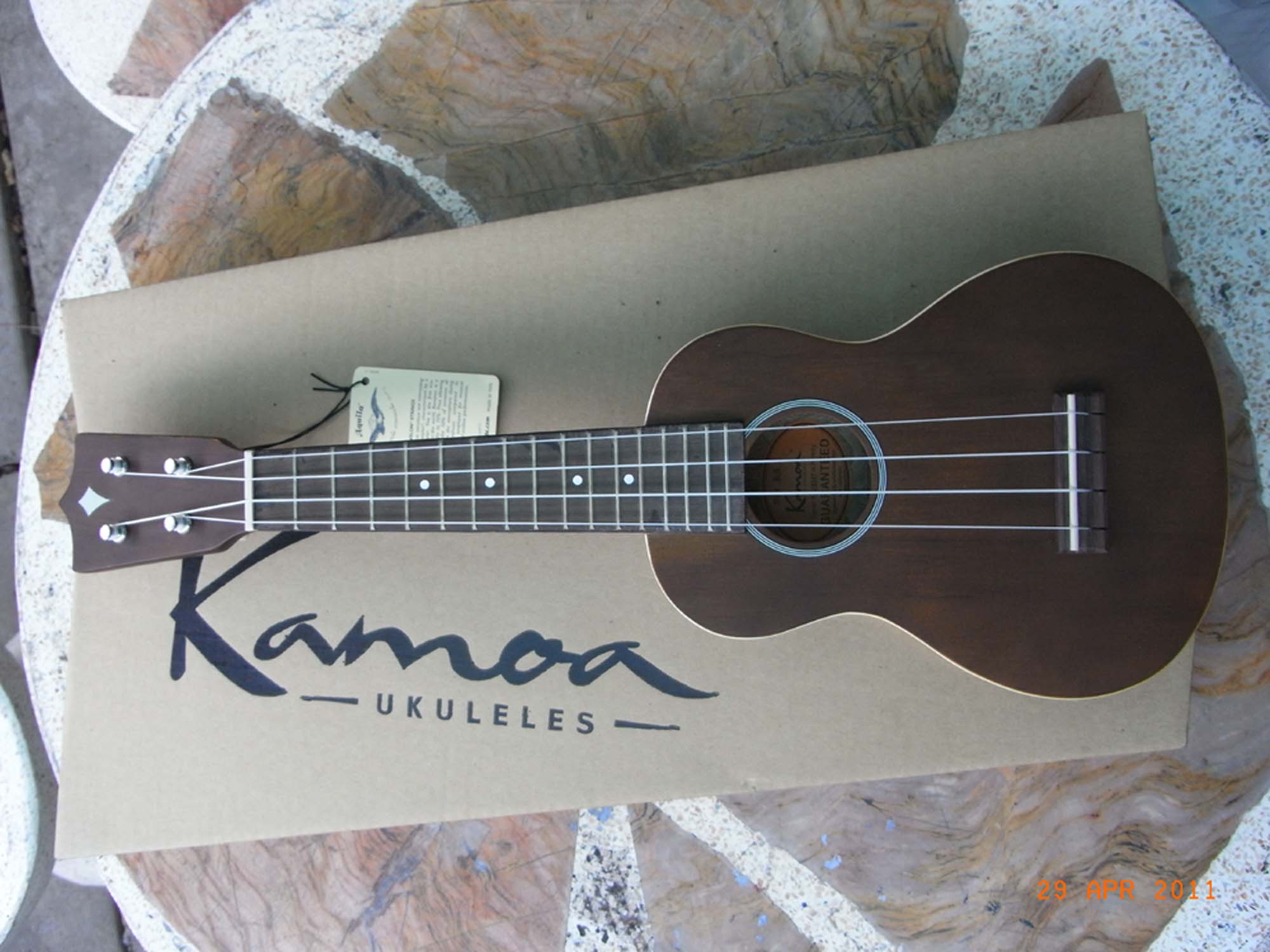 ขาย Ukulele หลายแบรด์น เช่น Koaloha Kamaka BigIsland Kamoa Melokia รูปที่ 6
