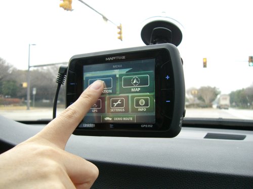 Uniden GPS-352 MapTrax 3.5 Inches Portable GPS Navigator ( Uniden Car GPS ) รูปที่ 3