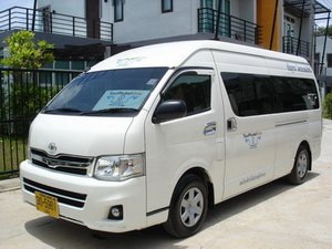 บริการ รถเช่าในภูเก็ต เช่ารถตู้ในภูเก็ต ราคาประหยัด รถรับส่ง สนามบิน ภูเก็ต โรงแรมในภูเก็ต Phuket Car rental or Car Rent in Phuket. รูปที่ 1