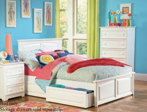 King Size Platform Bed with Raised Panel Footboard White Finish  รูปที่ 1