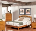 Queen Size Windsor Style Platform Bed with Open Footrail Caramel Latte Finish 