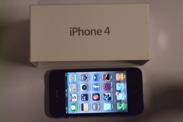 iPhone 4 - 32 GB ของใหม่จากนอก รูปที่ 1