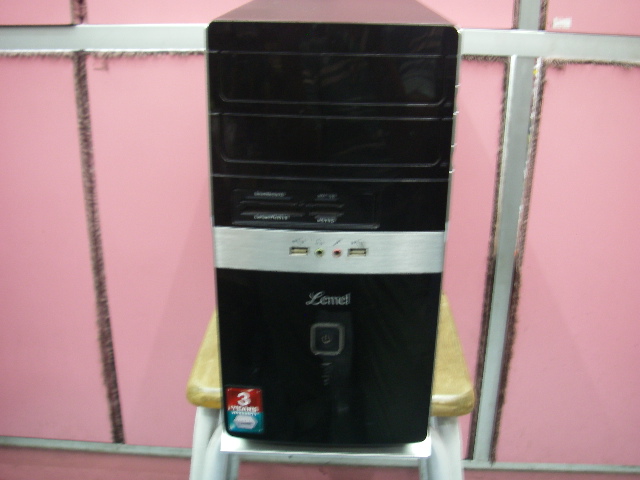 ขายคอมตั้งโต๊ะ  CPU AMD Phenom II x 4  945 3.01Ghz  M/B Gigabyte  GA-880GM-UD2H /Ram DDR3  4 GB / HDD 500 GB / การ์ดจอ รูปที่ 1