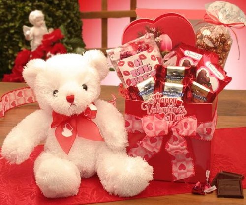 A Big Kiss For You Valentines Day Gift Basket with Teddy Bear & Chocolates - Present for Men, Women or Kids ( Gift Basket Station Chocolate Gifts ) รูปที่ 1