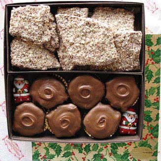Chocolate Paws 'N' Toffee Holiday Gift Box ( Wisconsinmade Chocolate Gifts ) รูปที่ 1