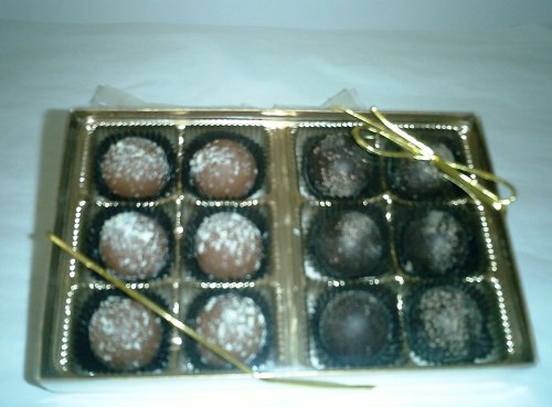 Champagne and Rum Chocolate Truffles Gift Box (12 Pcs) ( Green Mountain Chocolates Chocolate Gifts ) รูปที่ 1