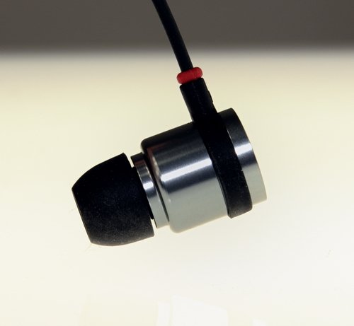 NuForce NE-700X Audiophile-Grade Earphones (Aqua Silver) ( NuForce Ear Bud Headphone ) รูปที่ 3