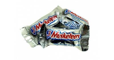 3 Musketeers Chocolate Bars Fun Size Bag 11 oz (Pack of 24) ( 3 Musketeers Chocolate ) รูปที่ 1