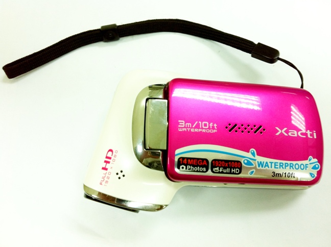 ขายกล้องวีดีโอ sanyo vpc-ca100 กันน้ำ ลึก 3 เมตร สีชมพู รูปที่ 1