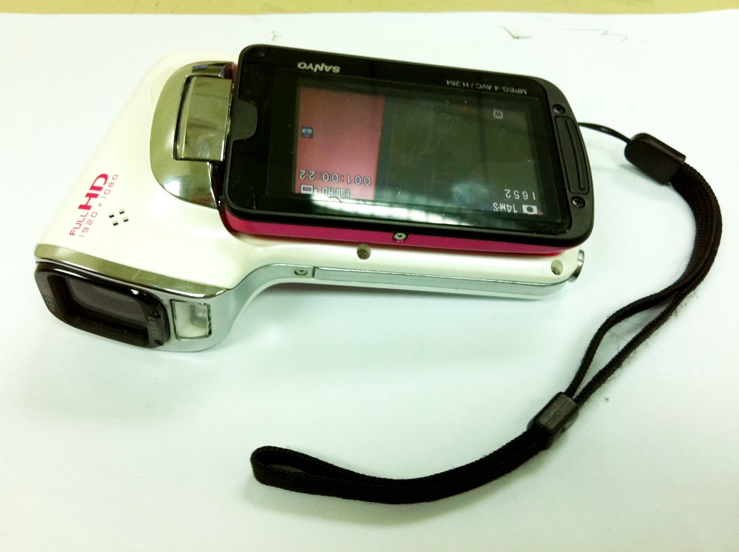 ขายกล้องวีดีโอ sanyo vpc-ca100 กันน้ำ ลึก 3 เมตร สีชมพู รูปที่ 4