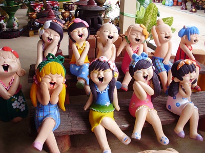 ศูนย์รวมสินค้าออนไลน์ทั้งปลีกและส่งในกลุ่ม เครื่องปั้นดินเผา หินทราย ของแต่งบ้าน แต่งสวน ของที่ระลึก ไม่ว่าจะเป็น รูปปั้น จิตรกรรมฝาผนัง น้ำตก น้ำล้น น้ำผุด โคมไฟ โมบาย ป้ายต่างๆ และอื่นๆ อีกมากมาย รูปที่ 3