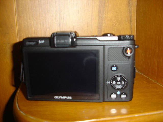 ขาย กล้อง Olympus XZ-1 รูปที่ 3