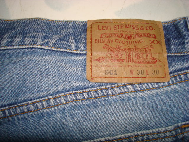 ตัวนี้ขายแล้ว-#4474#กางเกงยีนส์ ลีวายส์501 ของแท้ มือสอง เอว 40 ยาว 28 made in usa รูปที่ 1