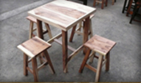 ขายโต๊ะไม้-เก้าอี้ไม้  สภาพดี ผลิตใหม่แค่ใช้ในงาน Event แค่ 5 วัน ขายลดราคาเพราะไม่มีที่เก็บ รูปที่ 1