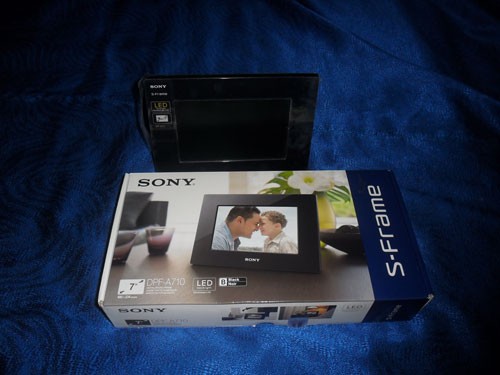 ขายกรอบรูปดิจิตอล Sony รุ่น DPF-A710 สนใจติดต่อ K.ต้น 087-8472105 รูปที่ 1