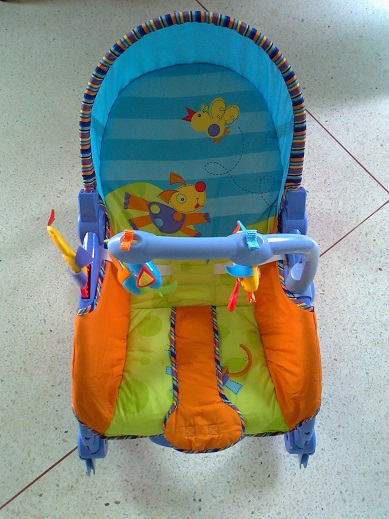 เก้าอี้โยก Fisher-Price - Newborn to Toddler Rocker  รูปที่ 1