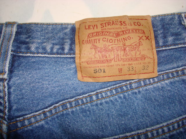 ขายแล้ว-#5533# ยีนส์ Levi's 501 ผ้าทราย เอว 33นิ้วครึ่ง ยาว 31นิ้วครึ่ง ของแท้ รูปที่ 1