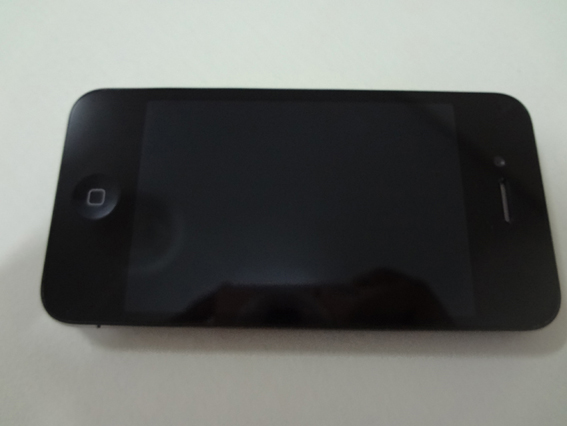 Iphone4 32G สีดำ เครื่องศูนย์ AIS รูปที่ 1