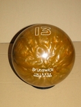 ขายลูกโบว์ลิ่งใหม่ Brunswick cosmic bowling ball 11 lbs-16 lbs