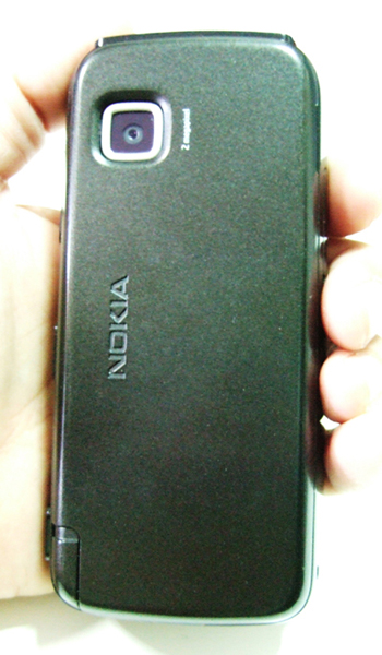 Nokia 5233 + Mem 2 GB สีดำ สภาพนางฟ้า อุปกรณ์ครบยกกล่อง เดิมๆ จากศูนย์ รูปที่ 6