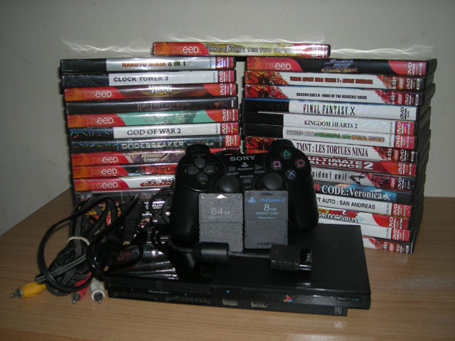 ขาย! PS2 พร้อมอุปกรณ์แท้ครบชุด+แผ่นเกม ราคาถูกโคตรๆ รูปที่ 1
