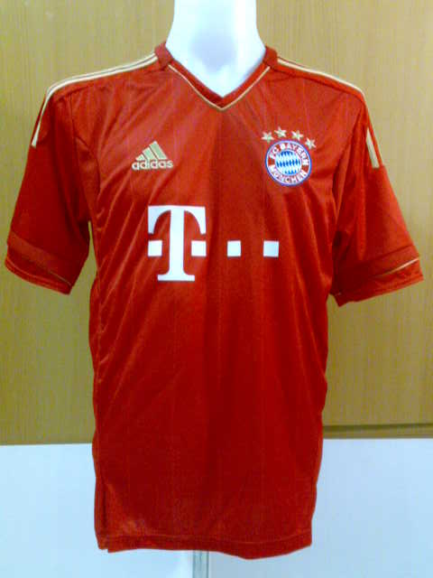 เสื้อบอลทีมรักมาแล้ว ๆ  รูปที่ 6
