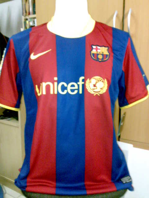 เสื้อบอลทีมรักมาแล้ว ๆ  รูปที่ 5