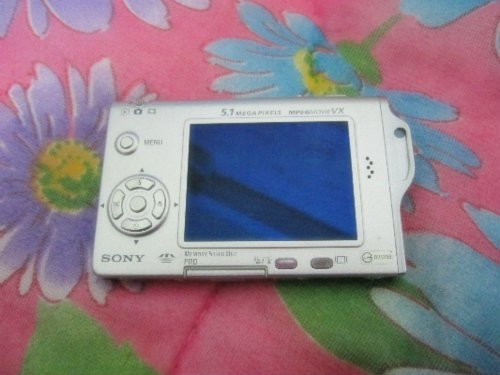 กล้องมือสอง สภาพดี ราคาถูก sony cyber-shot t7 รูปที่ 5
