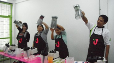 สมูทตี้ สอน เรียน วิธีทำ นมสด กาแฟปั่น น้ำปั่น น้ำผลไม้ปั่น smoothie ชามุก ชานมไข่มุก ชาไต้หวัน ชาเขียว  น้ำเพื่อสุขภาพ  รูปที่ 6