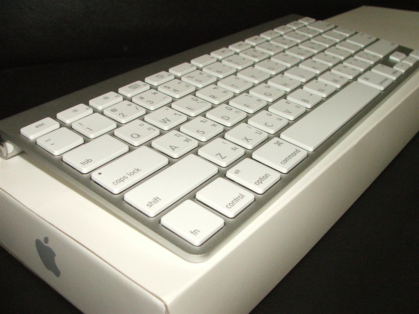 Apple Wireless Keyboard สภาพดี รูปที่ 1