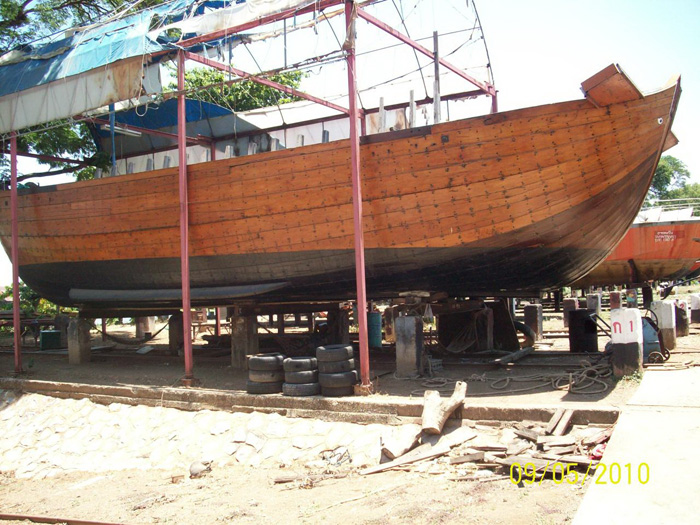 ขายเรือไม้สักยาว ขนาด 16 เมตรพร้อมเครื่อง Teak Wood Boat for Sale with Engine 16 Metres รูปที่ 1