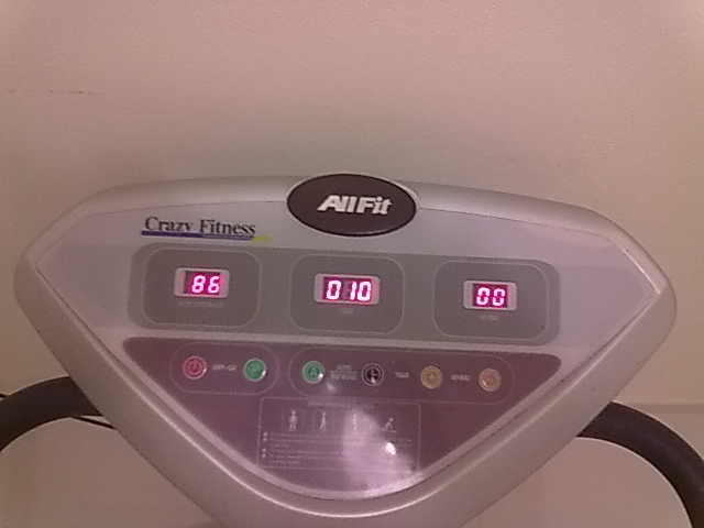 ขายเครื่องสั่นสลายไขมัน crazy fitness ใช้มา1ปี ไม่ค่อยได้ใช้สภาพดี รูปที่ 4