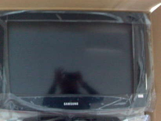 ขายโทรทัศน์ LCD Samsung รุ่น LA32C450 สภาพ 100% เครื่องใหม่ ถูกๆ เพียง 6,500 บาทเท่านั้น รูปที่ 1