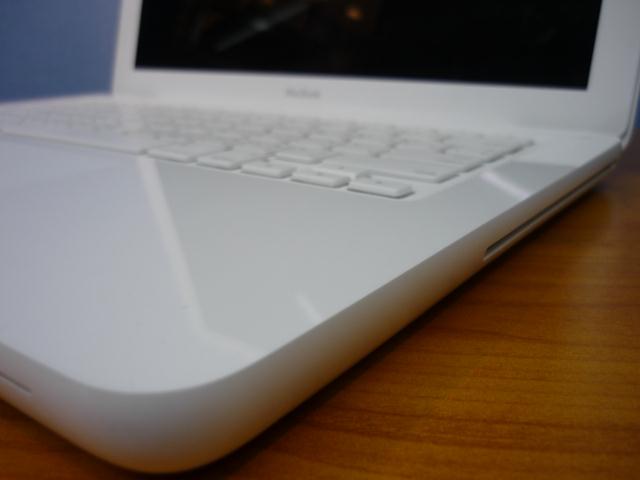 มาใหม่ MacBook Unibody Core2Duo 2.26 สวยๆ สภาพดี 12,500 บาท ประกันศูนย์ถึง 12/2512/ขาย MacBook Pro 13.3